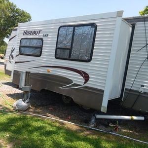 Meet your Posher, Charles